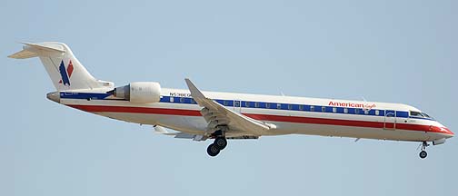 American Eagle Bombardier L-600-2C10 Regional Jet CRJ-701 N538EG , July 7, 2011